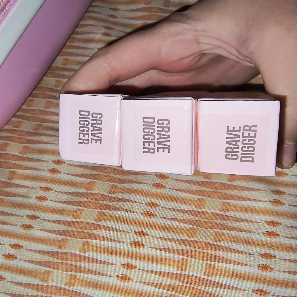 Velvet Matte Lipstick Set Grave Digger Brown Grey Lipstick Jeffree Star Trap Vel